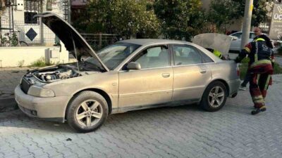 Burhaniye’nin Ören Mahallesi’nde seyir halindeki bir otomobilde motor yangını çıktı.
