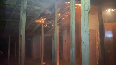 Mudanya ilçesinde bir apartmanda meydana gelen ardı ardına gelen yangınlar,