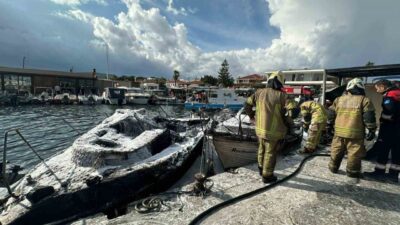 Çeşme ilçesinde bulunan bir plajda meydana gelen yangında, 7 özel