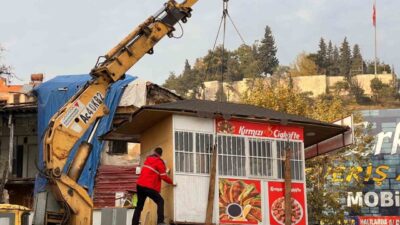 Kahramanmaraş’ta, bir iş yerinde çiğköfteye deterjan içeren bir kapta sos