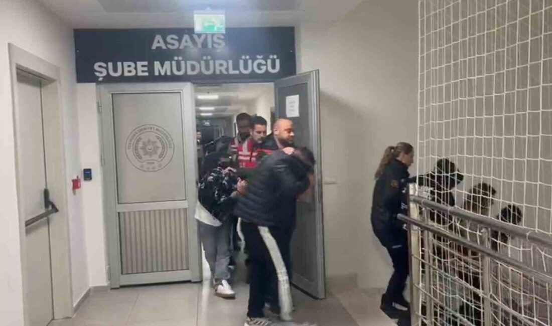 Çorlu ilçesinde yabancı uyruklu kadınlara fuhuş yaptırdığı tespit edilen şüphelilere