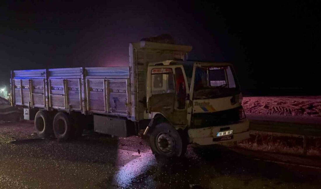 Çorum’un Sungurlu ilçesinde 5 aracın karıştığı zincirleme trafik kazasında 3