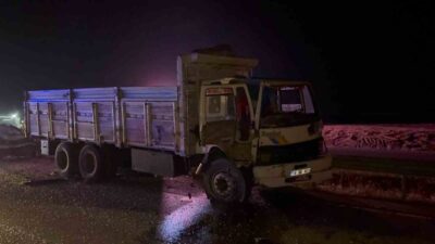 Çorum’un Sungurlu ilçesinde 5 aracın karıştığı zincirleme trafik kazasında 3