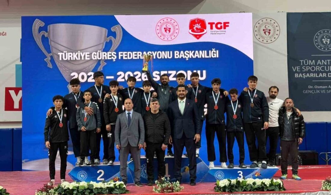 Çorum Belediyespor güreş takımı, Ankara’da düzenlenen müsabakalardan üçüncü olarak geri