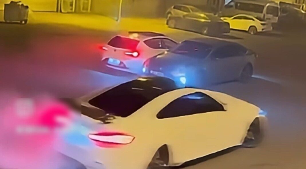 Mersin’de drift yaparak egzozundan alevler çıkaran sürücünün, o anları sosyal