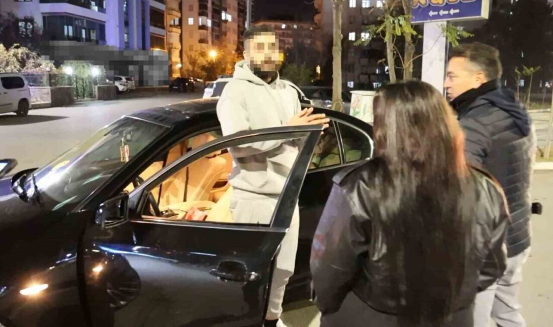 Aksaray’da, abart egzozlu aracıyla polis kontrol noktasına yakalanan bir sürücü,