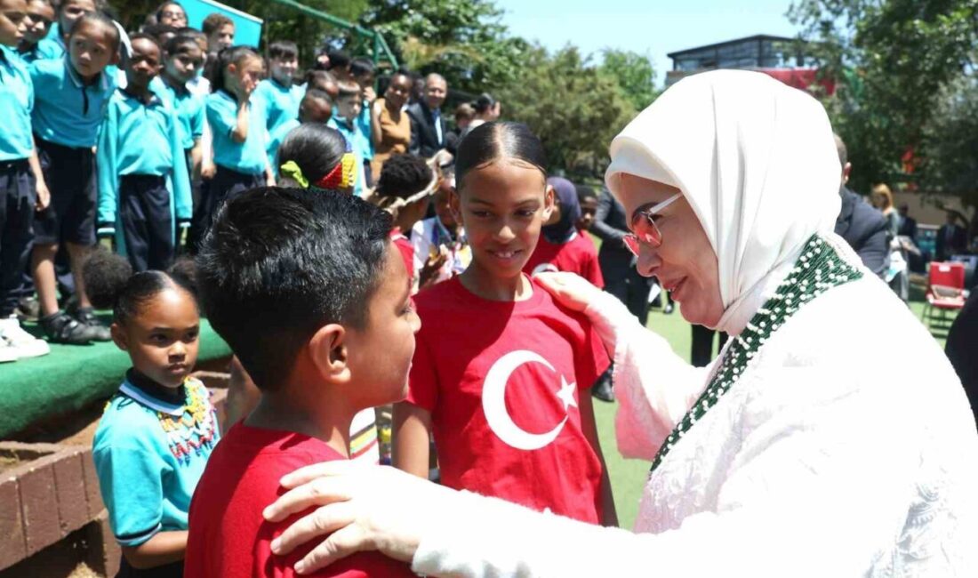 Cumhurbaşkanı Eşi Emine Erdoğan, Güney Afrika ziyaretine dair bir paylaşımda