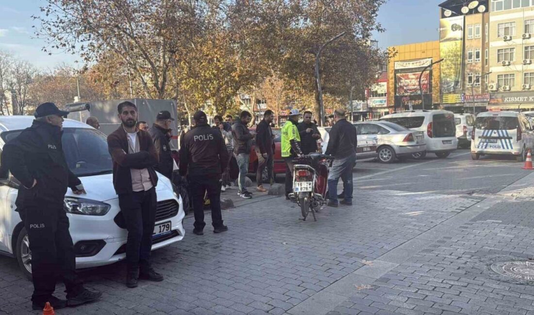 Erbaa ilçesinde gerçekleştirilen trafik denetiminde sahte plaka takılı bir motosikletin