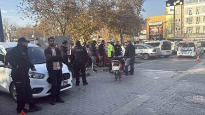 Erbaa ilçesinde gerçekleştirilen trafik denetiminde sahte plaka takılı bir motosikletin