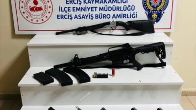 Van’ın Erciş ilçesinde polis ekipleri tarafından gerçekleştirilen operasyonda 5 adet