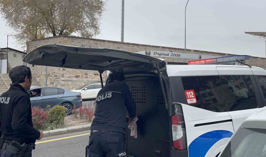 Nevşehir’de eşi tarafından bıçakla yaralanan N.K., adliye çevresindeki aracında bulundurduğu