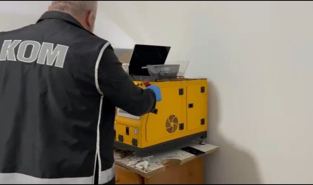 Kocaeli’de gerçekleştirilen operasyonda kaçak sigara imalathanesi ele geçirildi. Kocaeli Emniyet