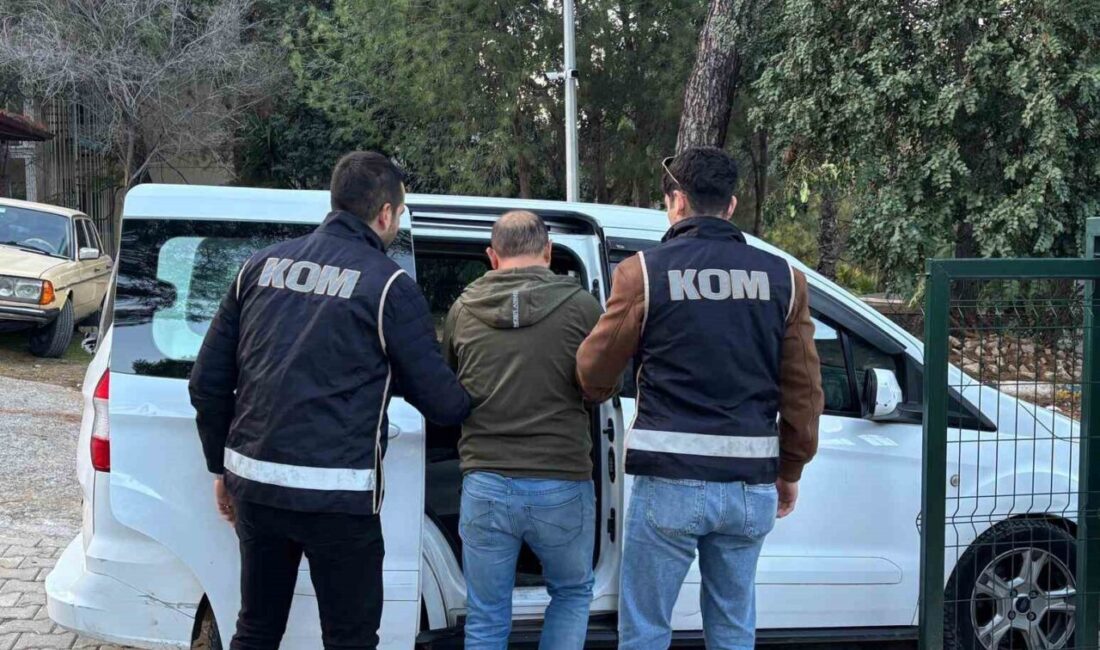Muğla Emniyet Müdürlüğü ekipleri, Marmaris ilçesinde ortak bir operasyon düzenleyerek,