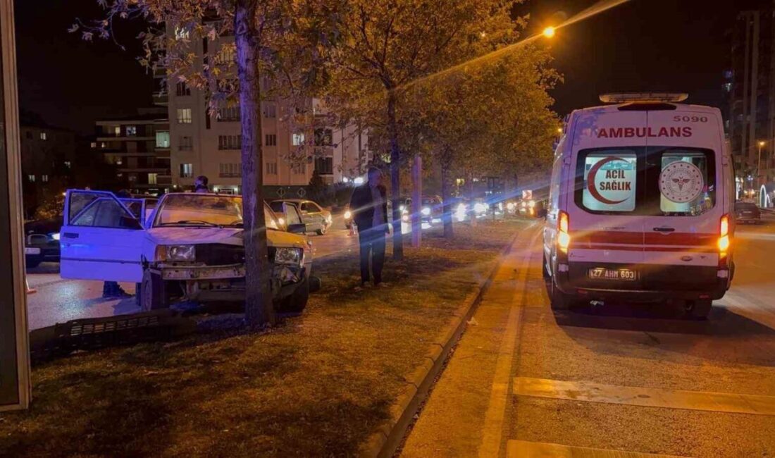 Gaziantep’te meydana gelen olayda, sokakta yarışan üç aracın trafiği altüst