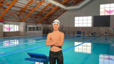 KIRŞEHİR (İHA) – Kırşehir Gençlik Spor Yüzme Kulübü sporcusu 12