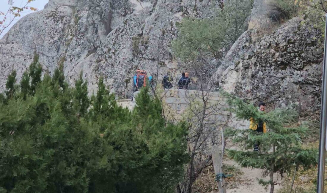 Elazığ’ın Harput Kalesi’nde meydana gelen acı olayda bir kadın, kendisini
