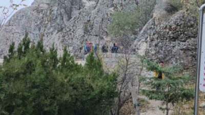 Elazığ’ın Harput Kalesi’nde meydana gelen acı olayda bir kadın, kendisini