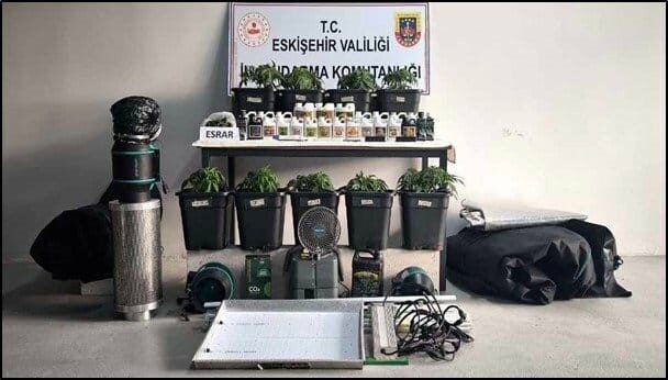Eskişehir ilinde, uyuşturucu madde elde etmek amacıyla iklimlendirme sistemi kuran