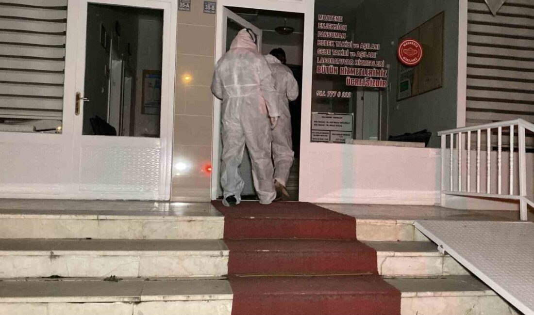 Çorum’da, Ulukavak Mahallesi Varinli Caddesi’nde bulunan bir apartmanda tahtakurularının istilasına