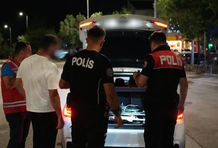 Son iki günde Isparta’da gerçekleştirilen polis denetimlerinde 5 binden fazla