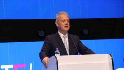 Teknoloji dünyasının önde gelen isimlerini ağırlayan “Teknoloji ve İnovasyon” temalı