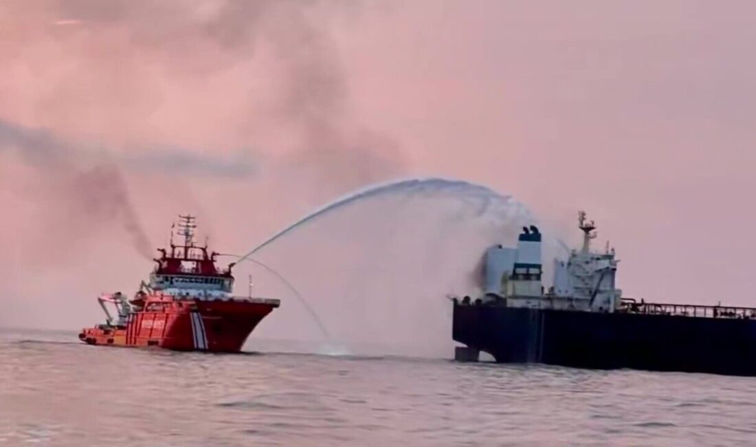 Kandıra ilçesi Kefken açıklarında yabancı bir gemide meydana gelen yangına