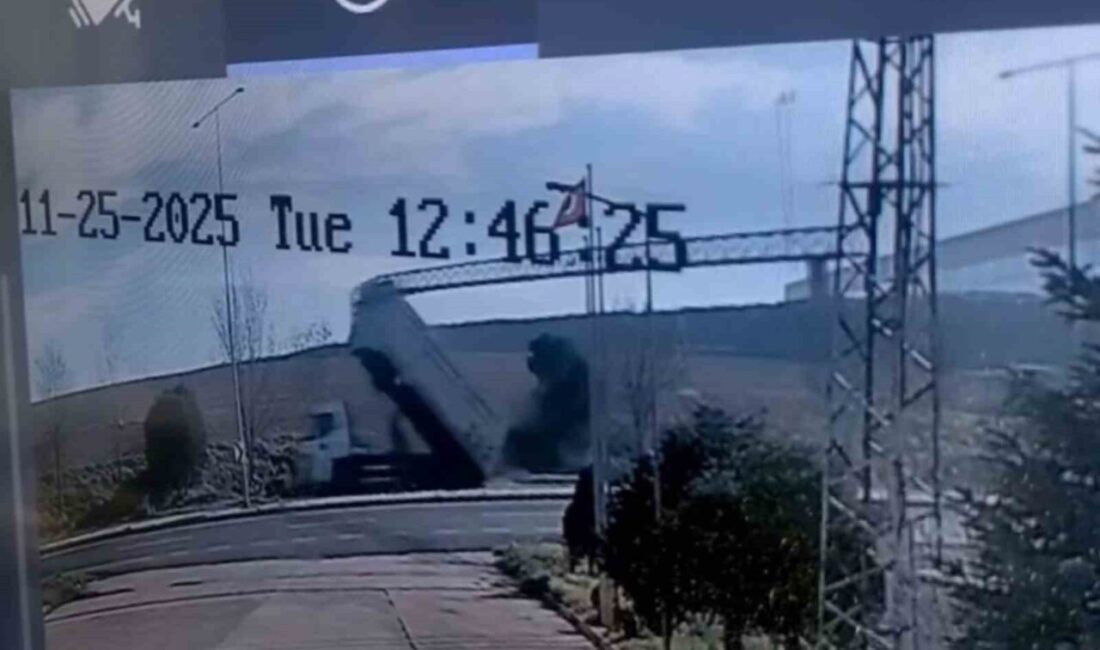Tekirdağ’ın Muratlı ilçesinde Organize Sanayi Bölgesi’nde seyir halindeki bir kamyonun