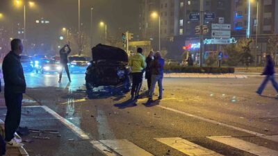 Kocasinan ilçesinde meydana gelen trafik kazasında, yaralanan olmazken, otomobillerde maddi