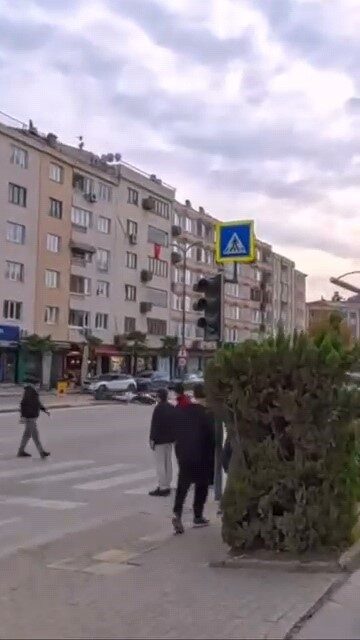 Bir motosikletin kontrolünden çıkarak devrilmesine sebep olan kaza, İnegöl ilçesinde