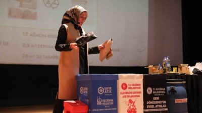 Keçiören Belediyesi tarafından ilçede eğitim veren tüm okullardan öğretmen ve
