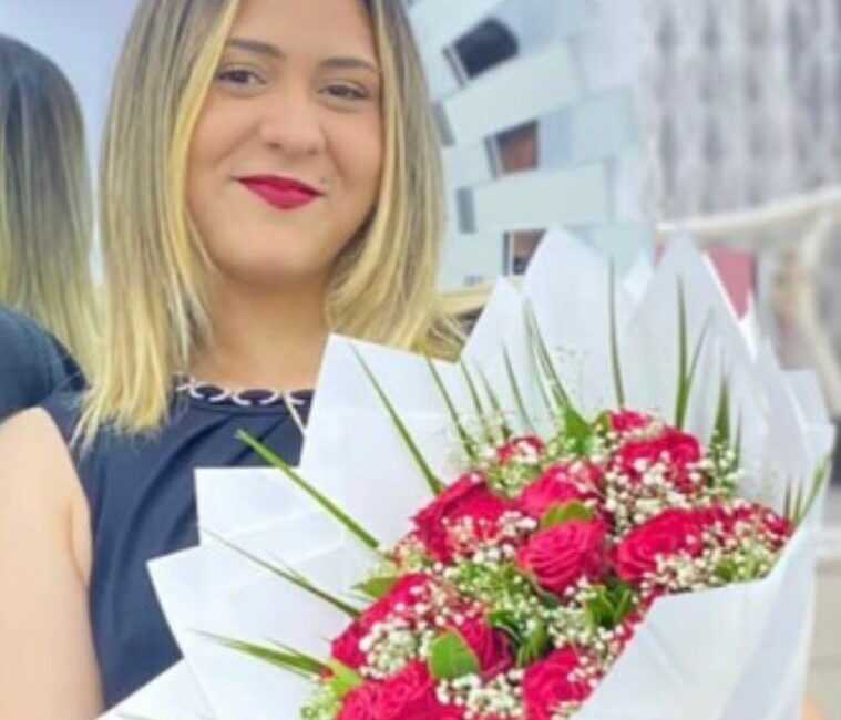 Lüleburgaz ilçesinde 19 yaşındaki bir genç kızın tabancayla açılan ateş