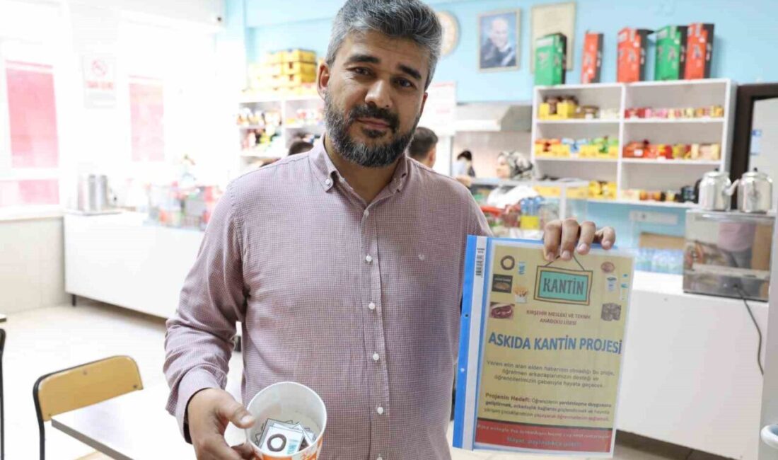 Kırşehir’de, Kırşehir Mesleki ve Teknik Anadolu Lisesi’nde başlatılan ‘Askıda Kantin’