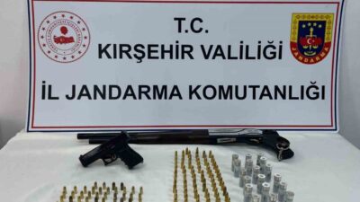 Kırşehir İl Jandarma Komutanlığı’nın yürüttüğü operasyon kapsamında, şehirde ruhsatsız silah