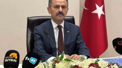 Kocaeli Valisi İlhami Aktaş, Kandıra ilçesi Kefken açıklarında yabancı bandıralı