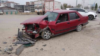 Malatya’da meydana gelen trafik kazasında 2 kişi yaralandı. Kaza, saat