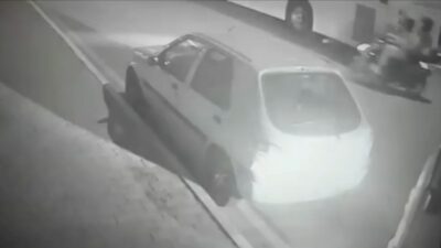 Maltepe’de bir iş yerinin vale kulübesine kurşun atan 2 kişi,