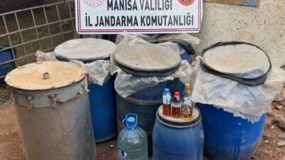Manisa’nın Salihli ilçesinde jandarma ekipleri tarafından gerçekleştirilen operasyonda sahte içki