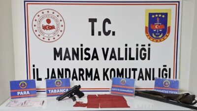 Manisa’nın Salihli ilçesinde jandarma ekipleri tarafından bir eve düzenlenen operasyonda