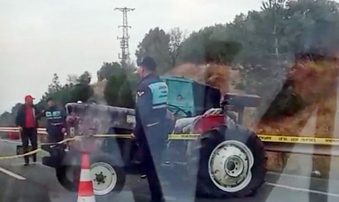 Manisa’nın Akhisar ilçesinde 4 aracın karıştığı zincirleme trafik kazasında ölenlerin