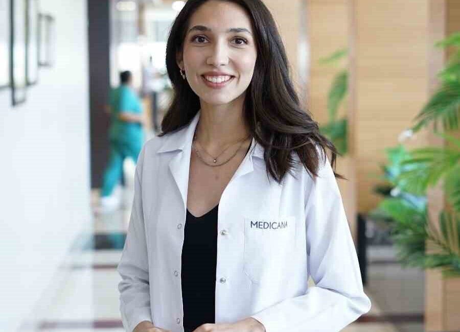 Medicana Sağlık Grubu Beslenme ve Diyet Uzmanı Diyetisyen Sena Nur