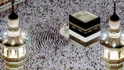 Yerköy’de yaşayan Özdemir ailesini yasa boğan acı haber Mekke’den geldi.