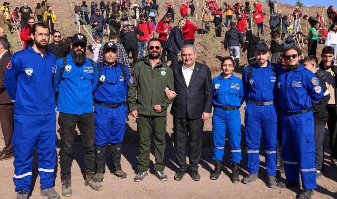 Keçiören’de 11 Kasım Milli Ağaçlandırma Günü’nde fidan dikim etkinliği yapıldı.