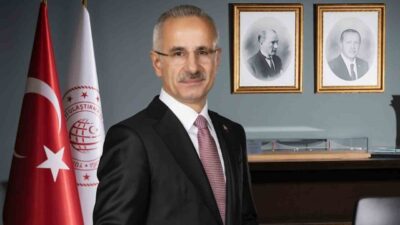 Ulaştırma ve Altyapı Bakanı Abdulkadir Uraloğlu, çift hatlı demiryolu tünellerinin