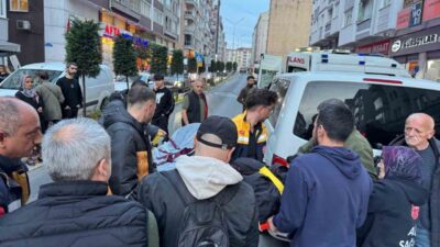 Giresun’da bir minibüsün park halindeyken açık kalan kapısına çarpan bir