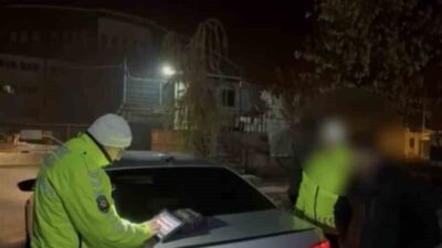 Ağrı’da bir öğrenci yurdu önünde drift yapan bir sürücüye 46