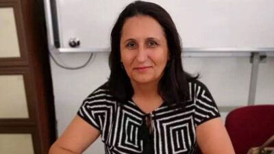 Silifke ilçesinde meydana gelen trafik kazasında, yolun karşı tarafına geçmeye