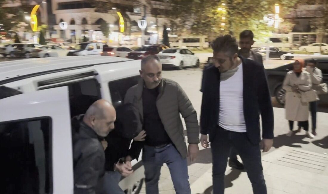 Fatsa İlçesindeki Bir Kuyumcu Soygunu Zanlısı Adliyeye Sevk Edildi Fatsa