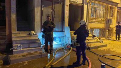 Beşiktaş’ta Ortaköy’de antika dükkanında yangın çıktı. Yangın, itfaiye ekiplerinin müdahalesiyle