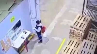 Bursa’da bir kadın çalışanın, forklift tarafından dengesiz bir şekilde üst