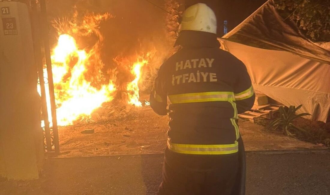 Hatay’ın Reyhanlı ilçesinde meydana gelen olayda, park halinde bulunan bir